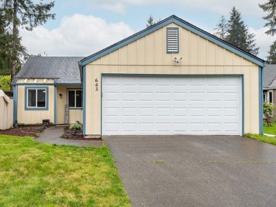643 Malibu Dr SE